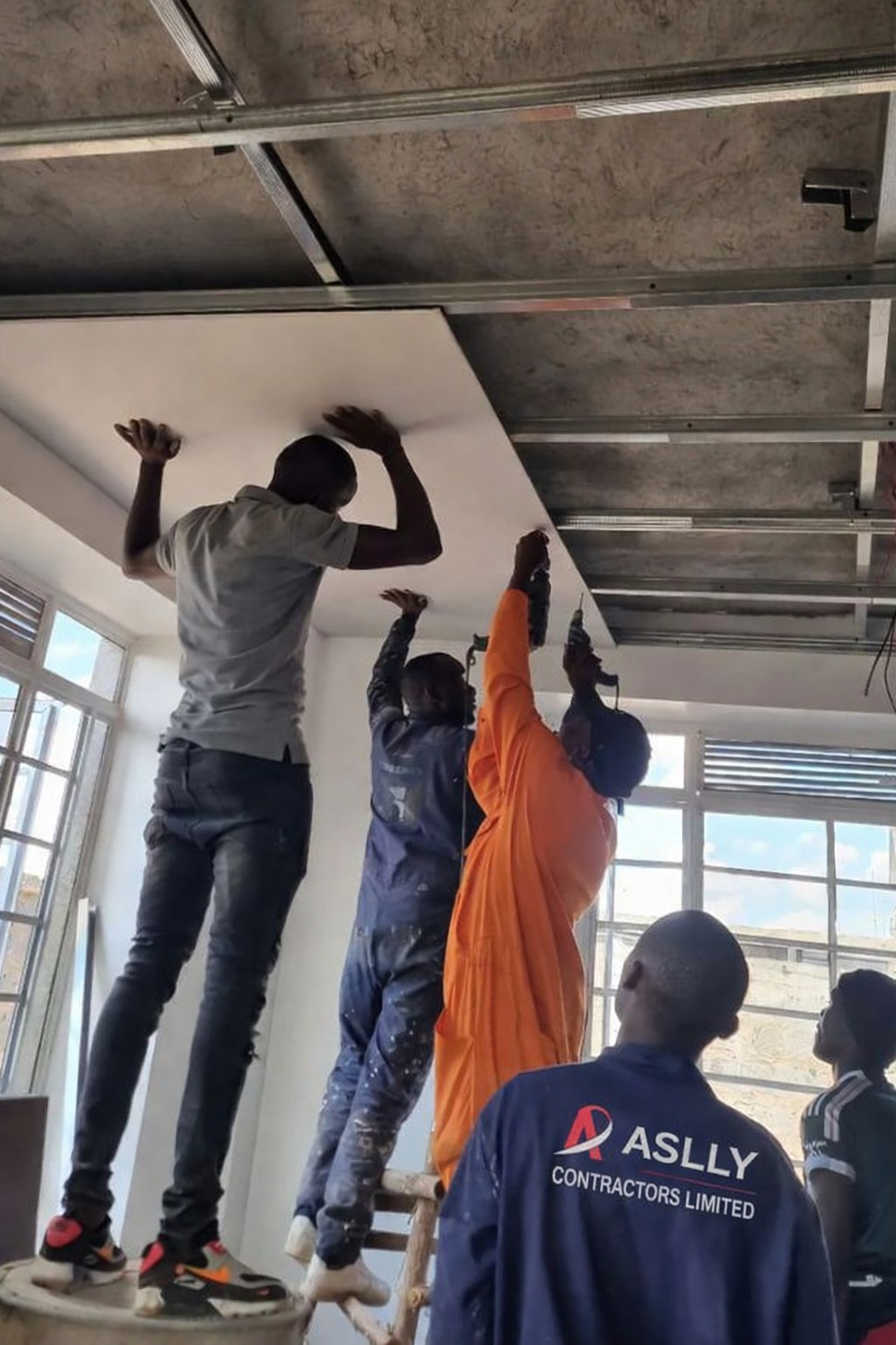 Ceiling installation team